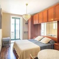 Apartment in the city center in Spain, Catalunya, Barri Gotic, 120 sq.m.