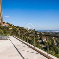 Villa at the seaside in Spain, 317 sq.m.