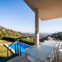 Villa at the seaside in Spain, 317 sq.m.