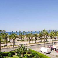 Апартаменты в центре города, на первой линии моря/озера в Испании, Каталония, Камбрилс, 88 кв.м.