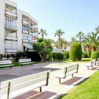 Апартаменты в центре города, на первой линии моря/озера в Испании, Каталония, Камбрилс, 88 кв.м.