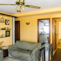 Апартаменты в центре города, на первой линии моря/озера в Испании, Каталония, Камбрилс, 88 кв.м.