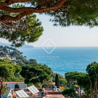 Villa at the seaside in Spain, Catalunya, Girona, 403 sq.m.