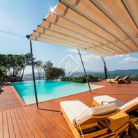 Вилла в горах, у моря в Испании, Каталония, Льорет-де-Мар, 809 кв.м.