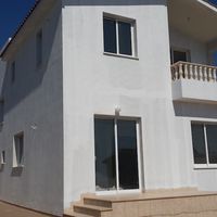 Villa in the mountains in Republic of Cyprus, Tala, 190 sq.m.