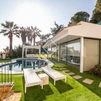 Вилла у моря в Испании, Каталония, Льорет-де-Мар, 500 кв.м.