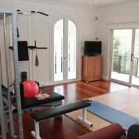 House in the suburbs in Republic of Cyprus, Eparchia Pafou, 400 sq.m.