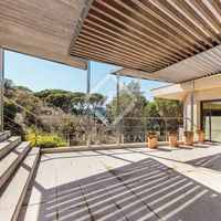 Вилла у моря в Испании, Каталония, Сан-Фелиу-де-Гишольс, 699 кв.м.