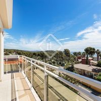 Villa at the seaside in Spain, Catalunya, Girona, 370 sq.m.