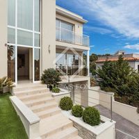 Villa at the seaside in Spain, Catalunya, Girona, 370 sq.m.