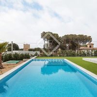 Villa at the seaside in Spain, Catalunya, Girona, 350 sq.m.
