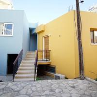 Apartment in the city center in Republic of Cyprus, Eparchia Pafou, 140 sq.m.