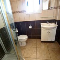 Вилла на второй линии моря/озера на Кипре, Пафос, 200 кв.м.