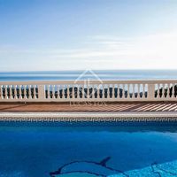 Вилла у моря в Испании, Каталония, Льорет-де-Мар, 275 кв.м.