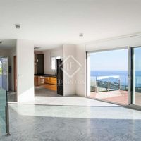 Вилла у моря в Испании, Каталония, Льорет-де-Мар, 275 кв.м.