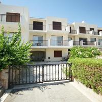 Townhouse in the city center, in the suburbs in Republic of Cyprus, Eparchia Pafou, 160 sq.m.