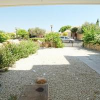 Townhouse in the city center, in the suburbs in Republic of Cyprus, Eparchia Pafou, 160 sq.m.