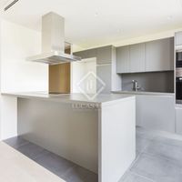 Apartment in the big city in Spain, Catalunya, Barcelona, 115 sq.m.