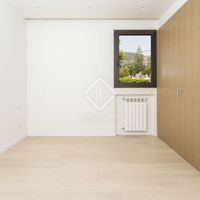 Apartment in the big city in Spain, Catalunya, Barcelona, 115 sq.m.