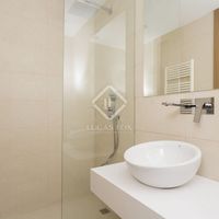 Apartment in the big city in Spain, Catalunya, Barcelona, 115 sq.m.