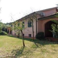 Villa in Italy, Toscana, Pisa, 418 sq.m.