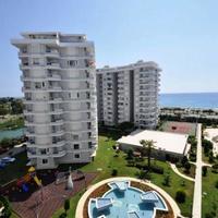 Apartment at the first line of the sea / lake in Turkey, 110 sq.m.