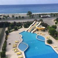 Apartment at the first line of the sea / lake in Turkey, 110 sq.m.