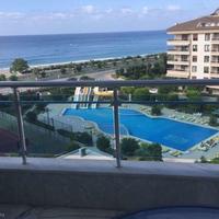 Apartment at the first line of the sea / lake in Turkey, 110 sq.m.