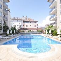 Квартира в центре города, на первой линии моря/озера в Турции, 110 кв.м.