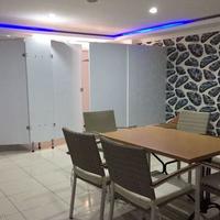 Квартира в центре города, на первой линии моря/озера в Турции, 110 кв.м.