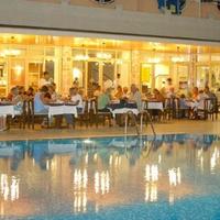 Отель (гостиница) в центре города, на первой линии моря/озера в Турции, 5300 кв.м.
