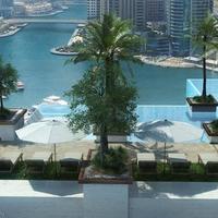 Квартира в центре города, на первой линии моря/озера в ОАЭ, Дубай, 72 кв.м.