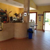 Ресторан (кафе) на второй линии моря/озера в Италии, Порто Черво, 838 кв.м.