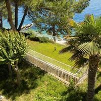 Villa at the first line of the sea / lake in Croatia, Medulin, 380 sq.m.