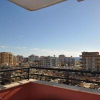 Квартира на второй линии моря/озера, в центре города в Турции, 120 кв.м.