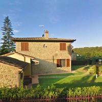 House in the suburbs in Italy, Pienza, 200 sq.m.