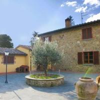 House in the suburbs in Italy, Pienza, 200 sq.m.