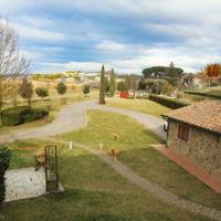 House in the suburbs in Italy, Pienza, 200 sq.m.