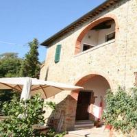 Production in the suburbs in Italy, Pienza, 280 sq.m.