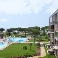 Apartment at the first line of the sea / lake, in the suburbs in Italy, Venice,  Venice, 71 sq.m.