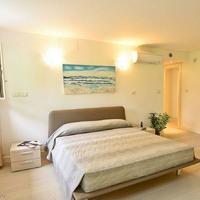 Apartment in Italy, Venice, 80 sq.m.