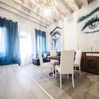 Apartment in the city center in Italy, Venice, 80 sq.m.