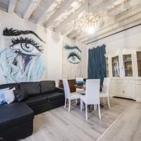 Apartment in the city center in Italy, Venice, 80 sq.m.