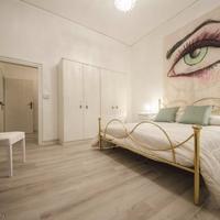 Apartment in the city center in Italy, Venice, 80 sq.m.