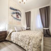 Apartment in the city center in Italy, Venice, 80 sq.m.