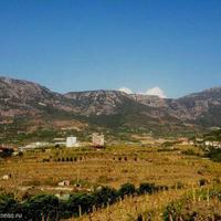 Квартира на второй линии моря/озера, в центре города в Турции, 65 кв.м.