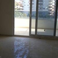 Квартира на второй линии моря/озера, в центре города в Турции, 65 кв.м.