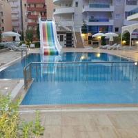 Квартира на второй линии моря/озера, в центре города в Турции, 75 кв.м.