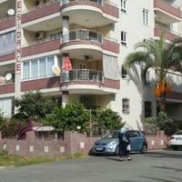 Квартира на второй линии моря/озера, в центре города в Турции, 120 кв.м.