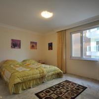 Flat at the second line of the sea / lake, in the city center in Turkey, 135 sq.m.